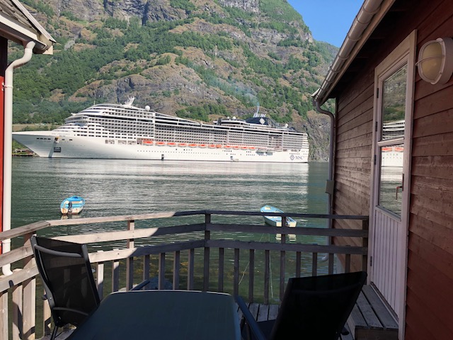 Cottage Cruise Ship